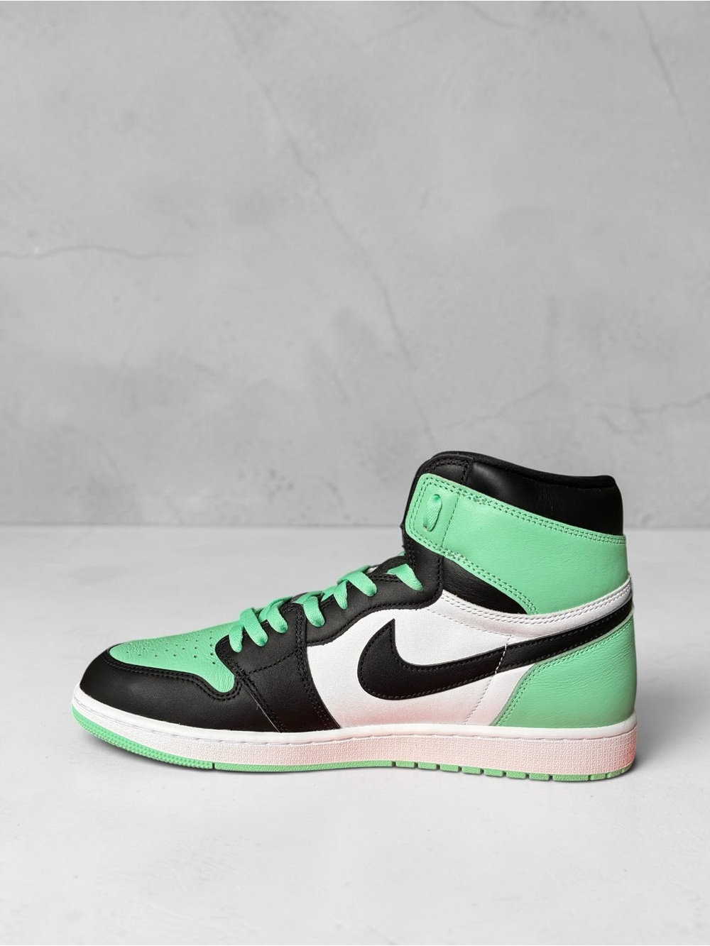 Nike Air Jordan 1 Retro High OG "Green Glow" Men’s Size 14 (Rare Size) Brand NEW - Picture 7 of 12